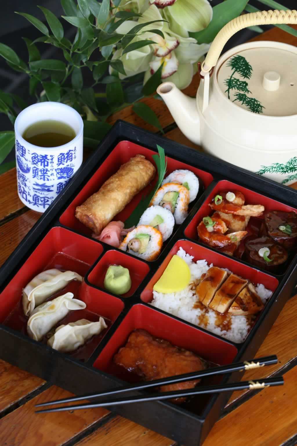 BENTO BOX LUNCH & TEA